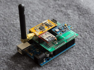 CanSat-kit med Arduino, shield og komponenter
