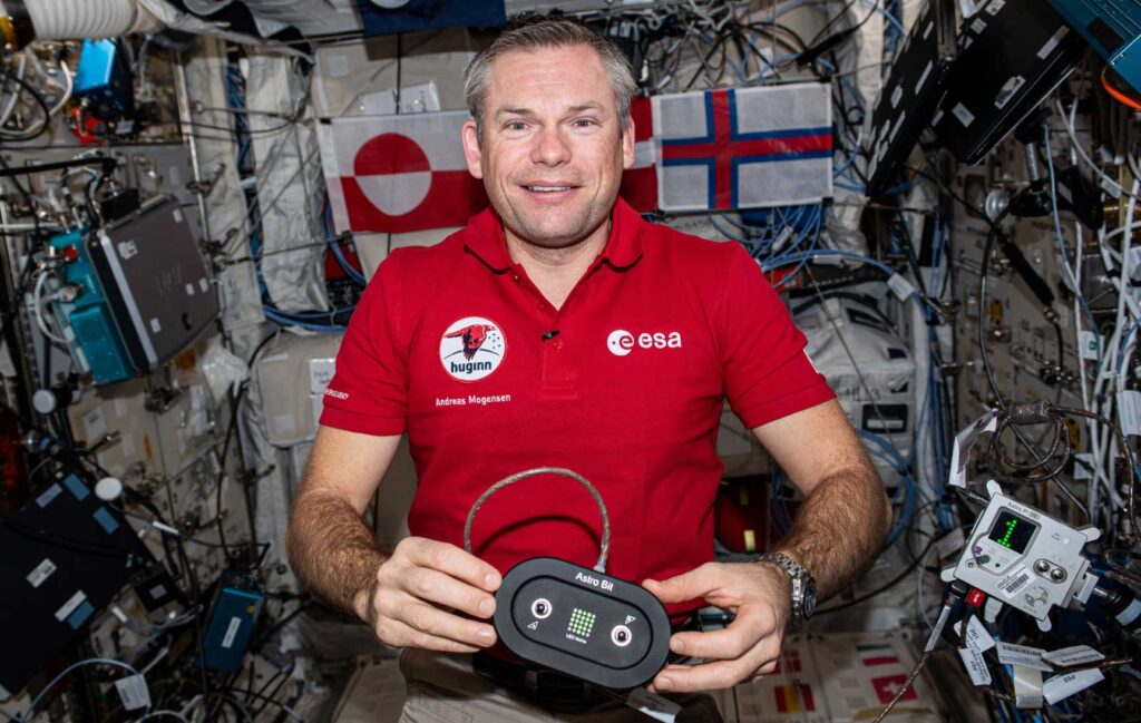 Andreas Mogensen med micro:bit
