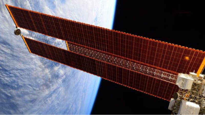Rumstationens solpaneler